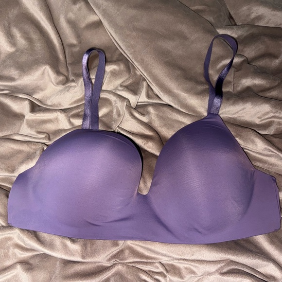 Victoria’s Secret Wireless Bra - 38D - Picture 1 of 2